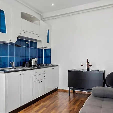 Bamboo Ultra Apartment